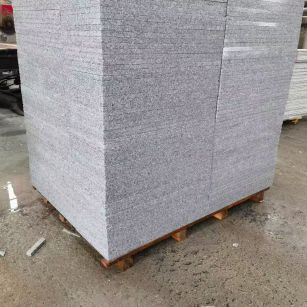 九江 芝麻白火烧面1.8厚300*600地铺石，尺寸标准，厚薄均匀