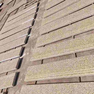 九江 黄金麻花岗岩光面楼梯踏步