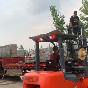 九江 黄金麻冰裂纹，地铺石装车