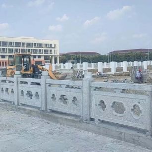 九江 白麻花岗岩荔枝面河道栏杆