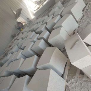 九江 白麻花岗岩异形坐凳