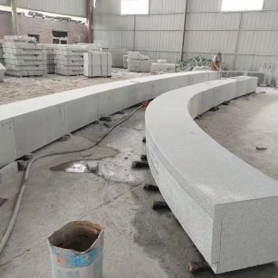 九江芝麻白花岗岩石板材 园林光面弧形坐凳