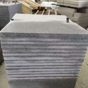 九江 芝麻白5公分火烧地铺成品，900*400，规格可定制