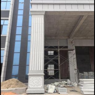 九江 芝麻白光面花岗岩门楼大柱（罗马柱）配雕花底座