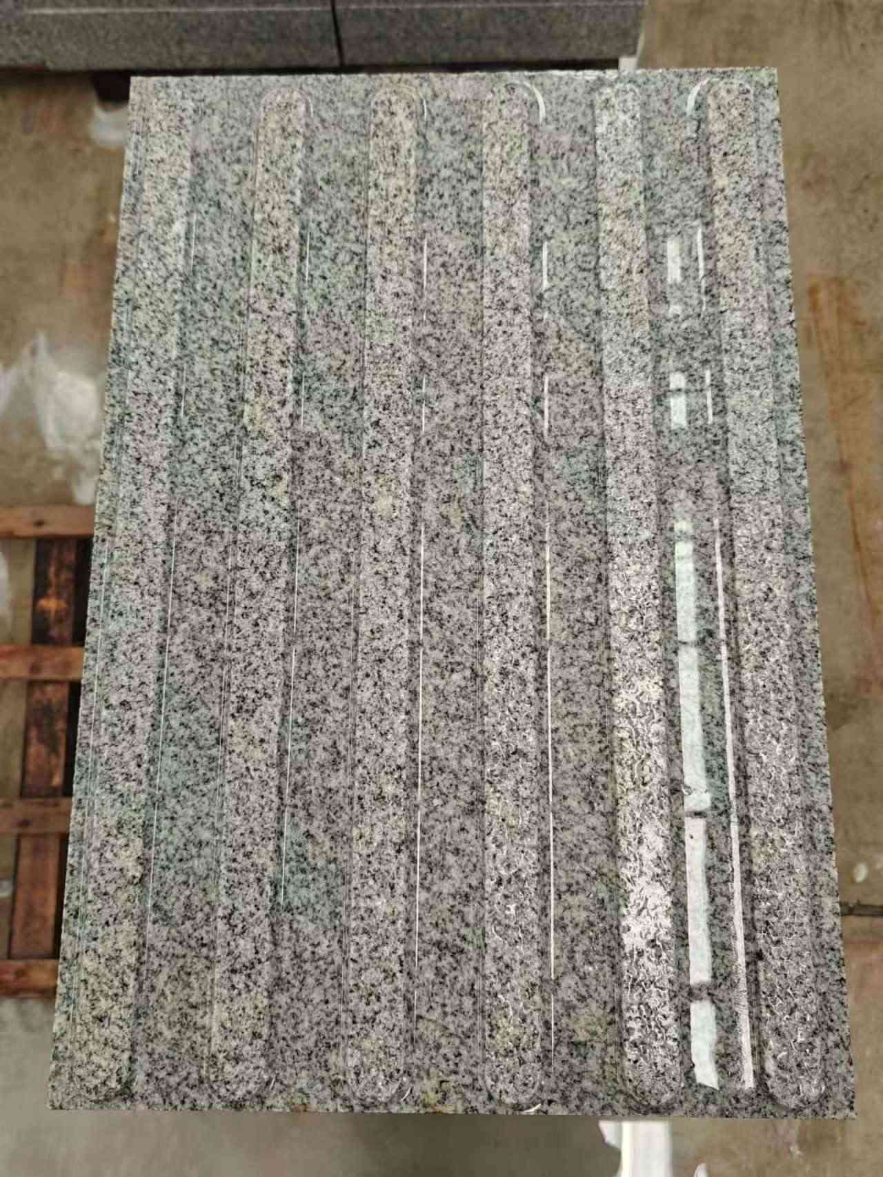 九江 芝麻白花岗岩荔枝面雕刻盲道，盲条