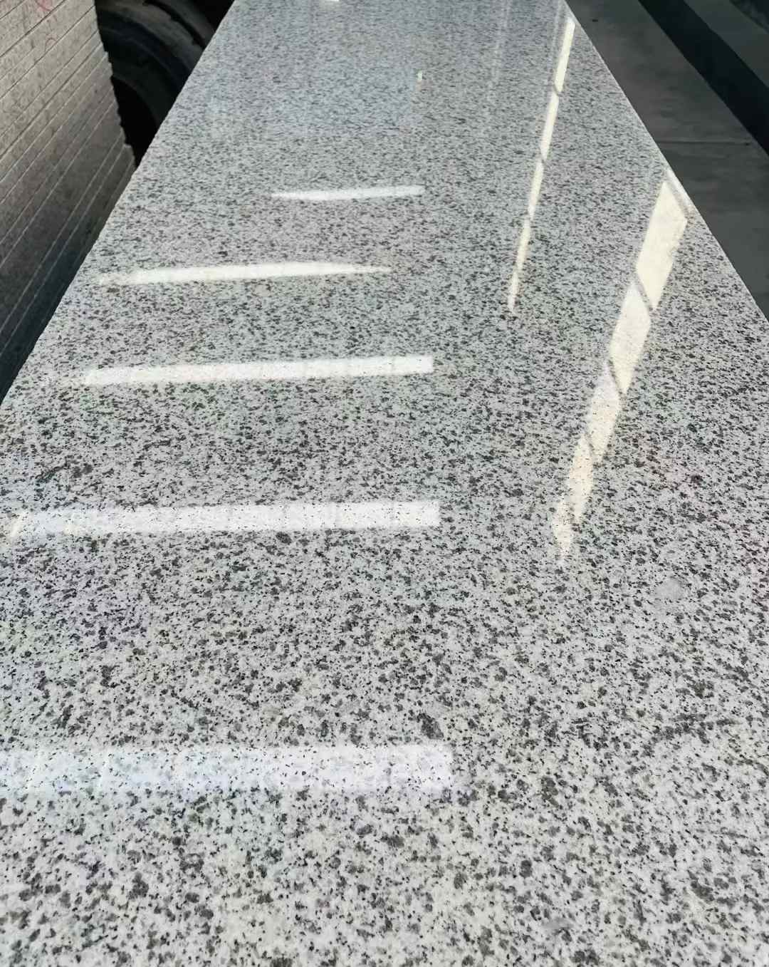 九江 白麻花岗岩光面毛板