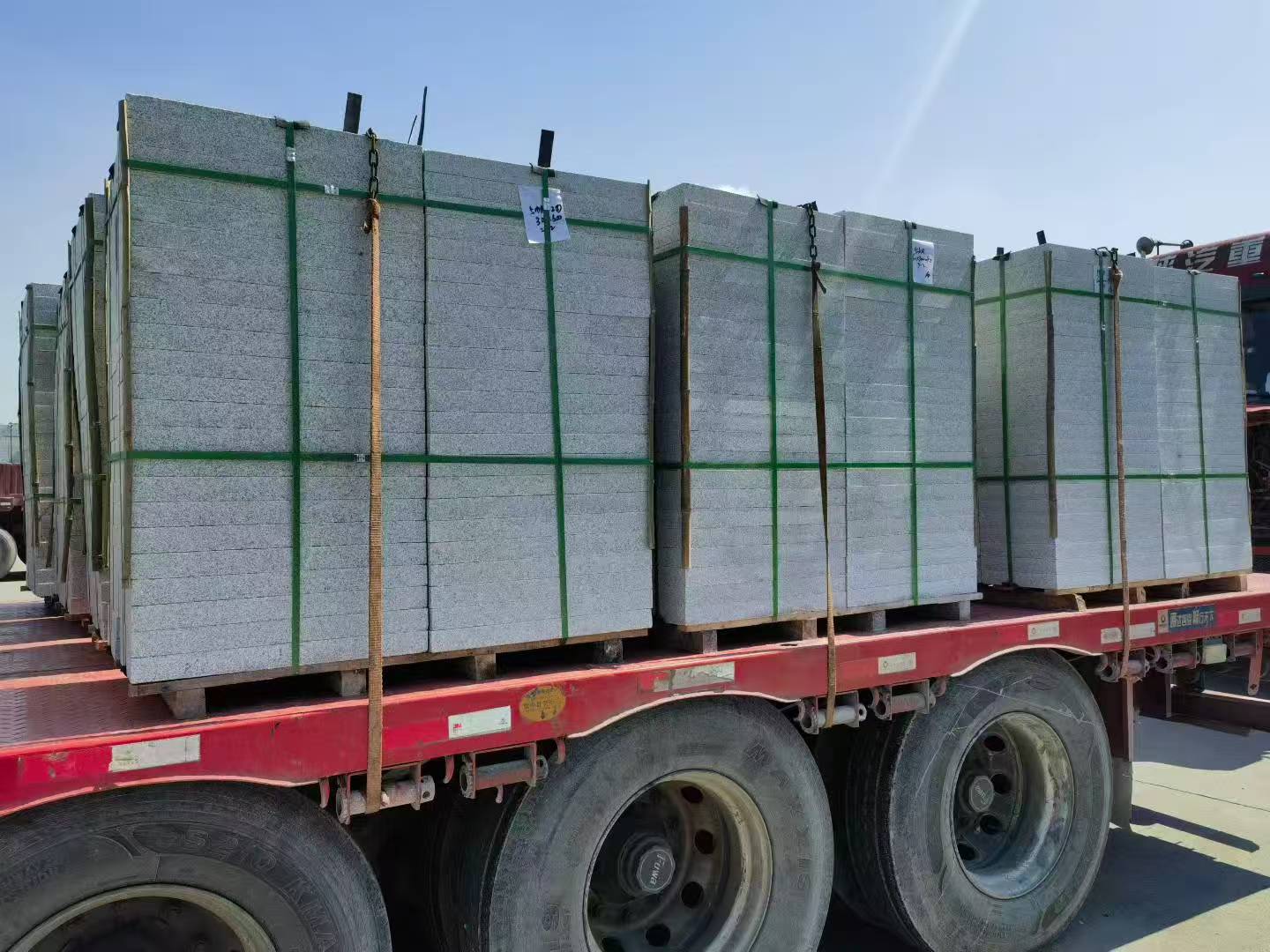 九江芝麻白花岗岩出货日常地铺石