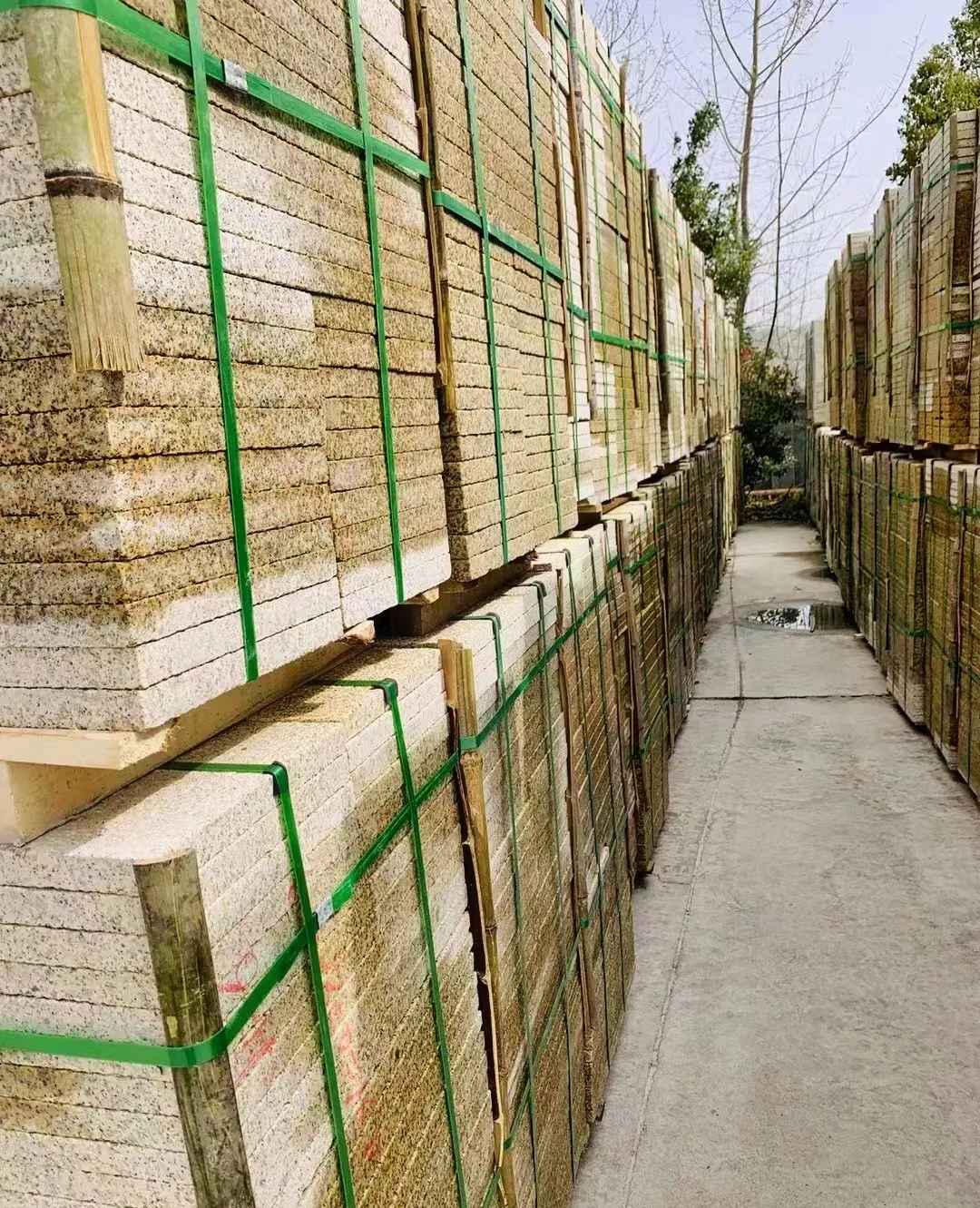 九江 黄金麻花岗岩荔枝面地铺石