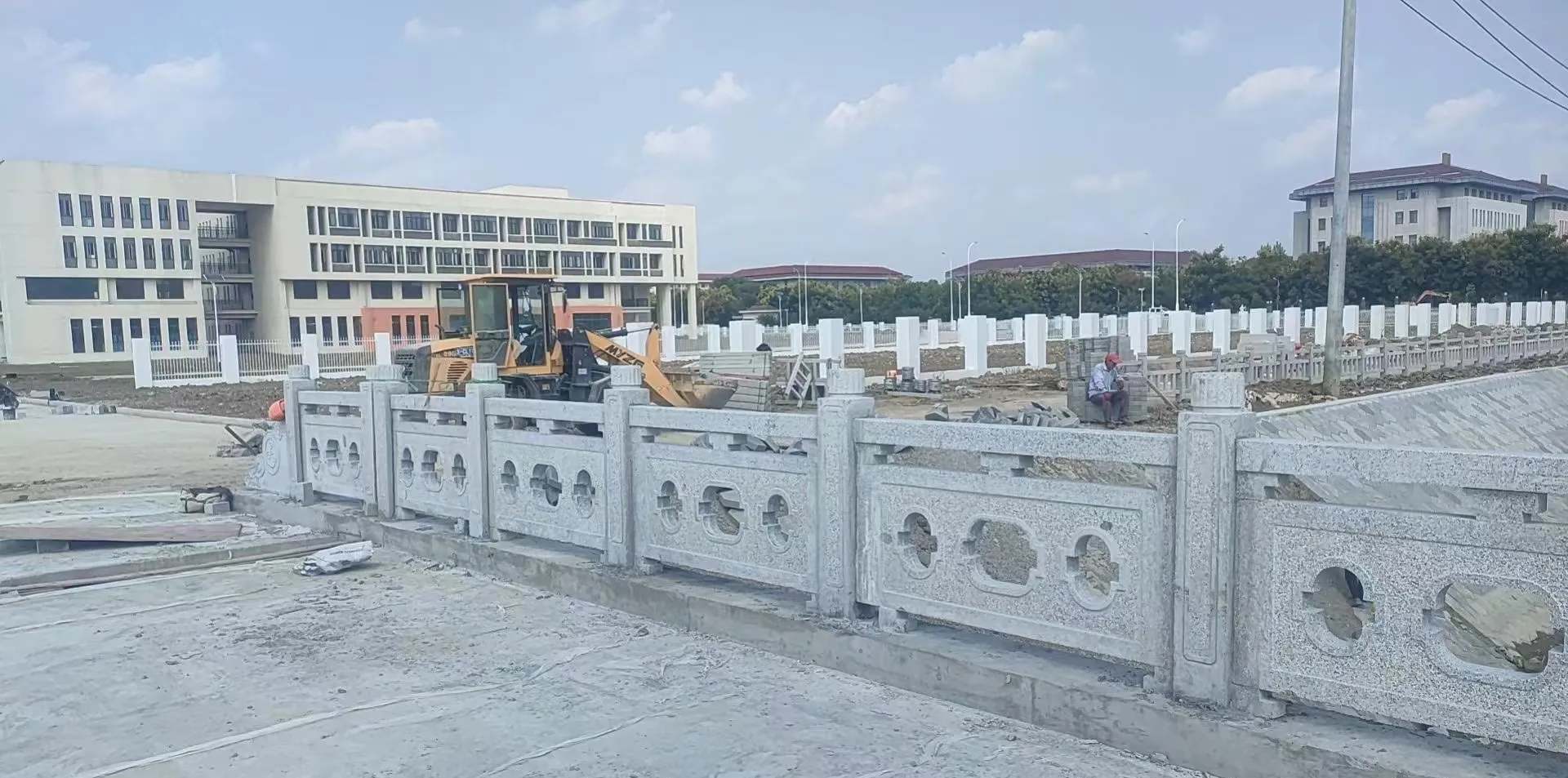 九江 白麻花岗岩荔枝面河道栏杆