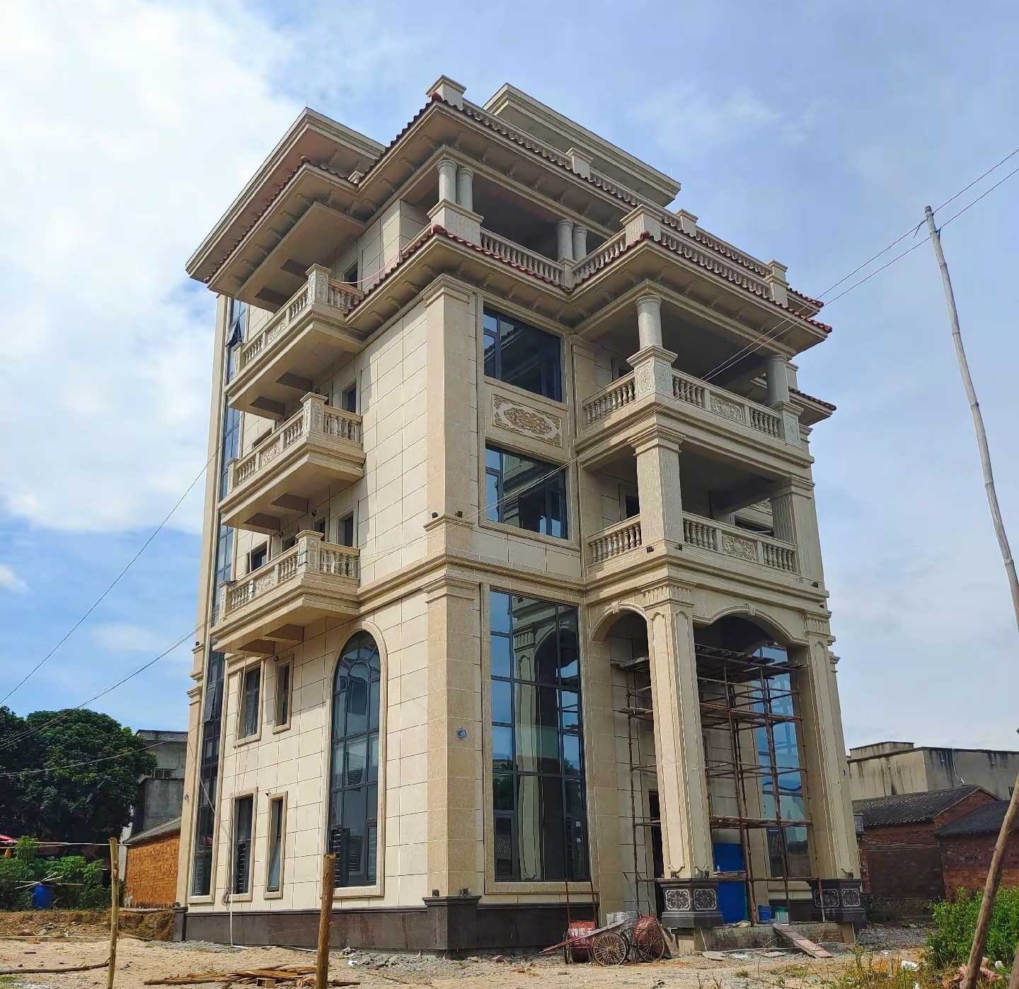 九江 黄金麻花岗岩石材别墅外墙干挂搭配（雕花栏杆花瓶柱门楼罗马柱）