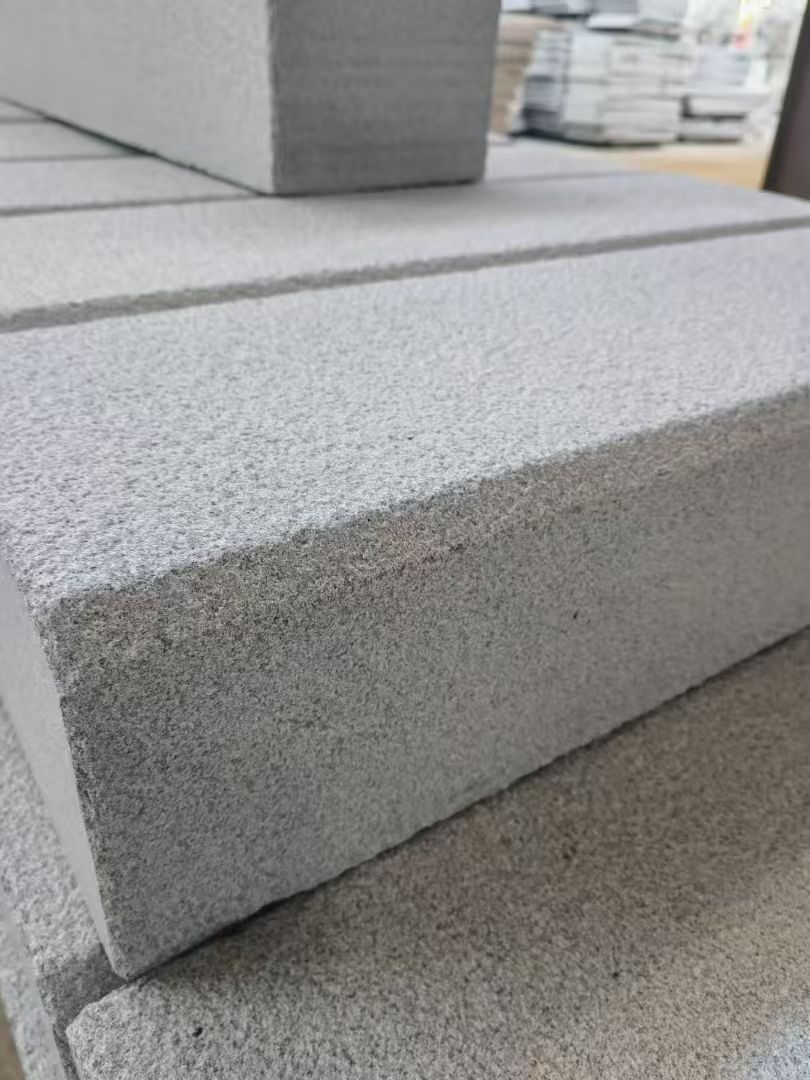 九江 芝麻灰荔枝面路沿石